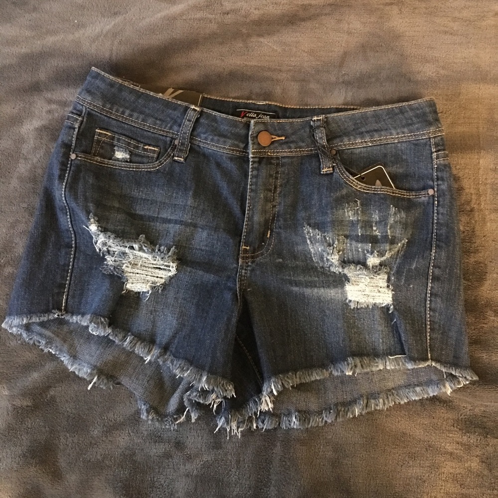 NWT distressed high-waisted cut off jeans